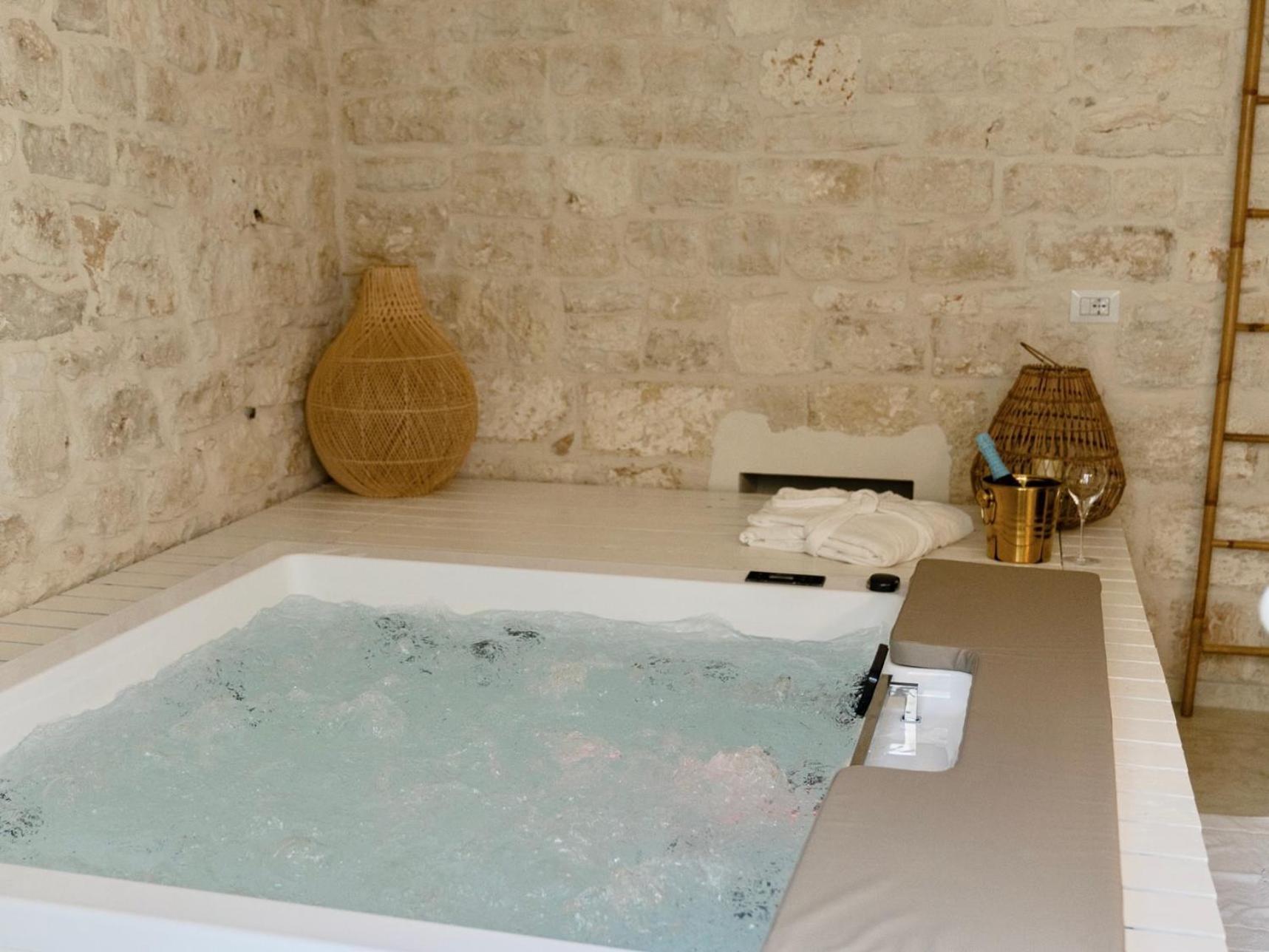 Aurluna Luxury Suites บารี ภายนอก รูปภาพ