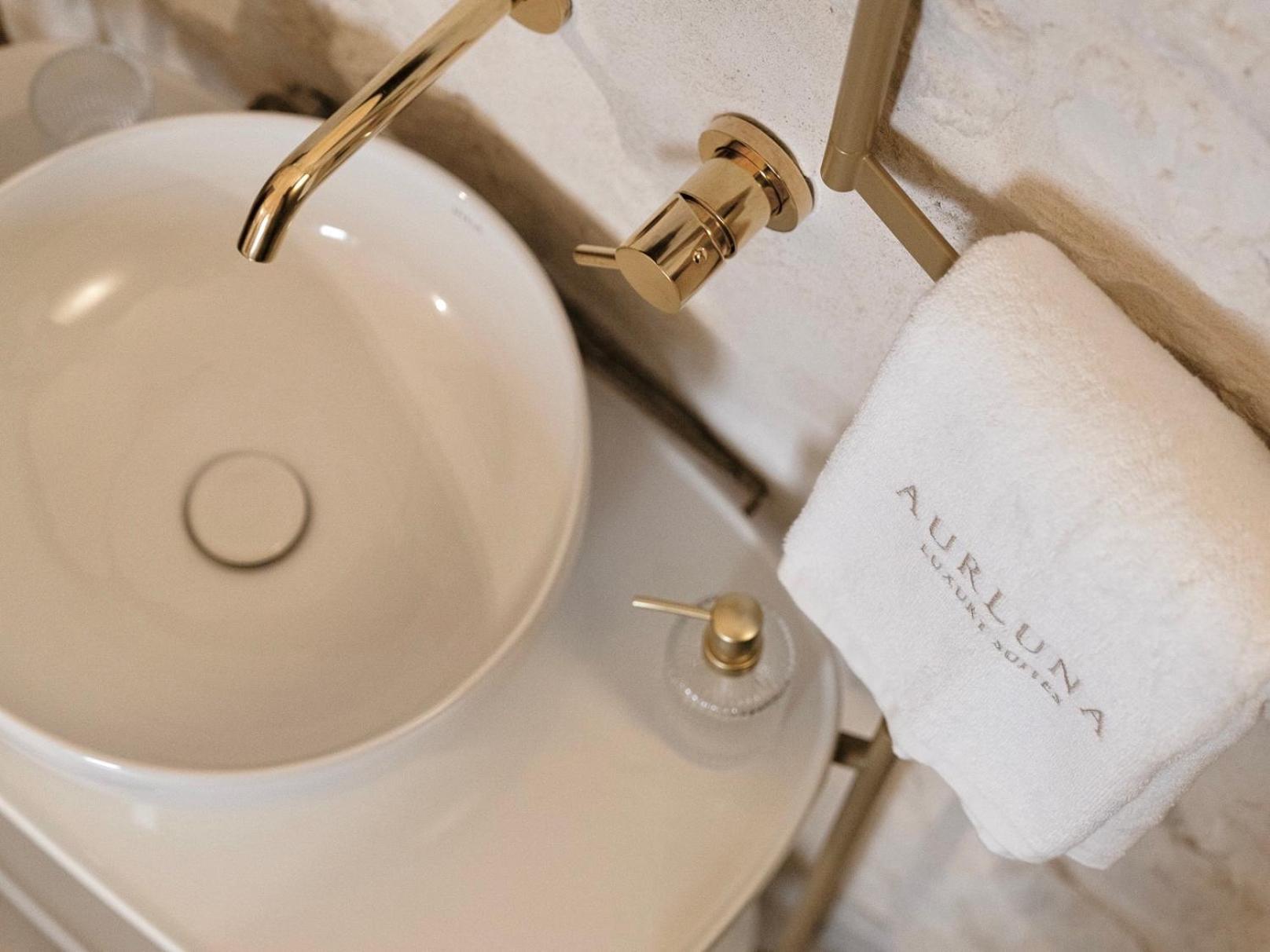 Aurluna Luxury Suites บารี ภายนอก รูปภาพ